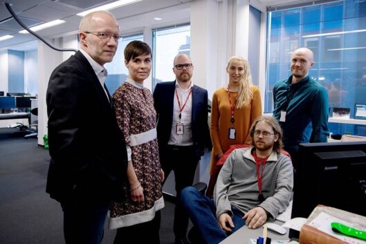 Fra venstre: Generalsekretær i Norsk Redaktørforening, Arne Jensen; advokat i Norsk Journalistlag, Ina Lindahl Nyrud; ansvarlig redaktør i Verdens Gang, Gard Steiro, journalist Mona Grivi Norman, journalist Ola Haram (sittende) og journalist Erlend Ofte Arntsen. Fra venstre: Generalsekretær i Norsk Redaktørforening, Arne Jensen; advokat i Norsk Journalistlag, Ina Lindahl Nyrud; ansvarlig redaktør i Verdens Gang, Gard Steiro, journalist Mona Grivi Norman, journalist Ola Haram (sittende) og journalist Erlend Ofte Arntsen.