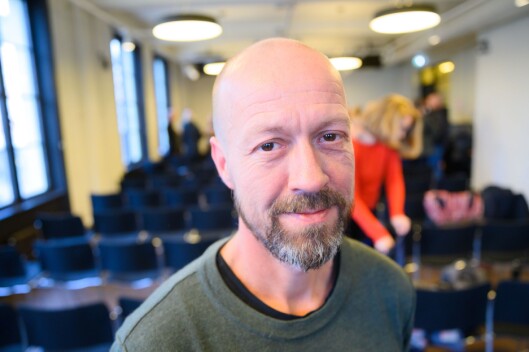 Etikkredaktør Per Arne Kalbakk i NRK. Etikkredaktør Per Arne Kalbakk i NRK.