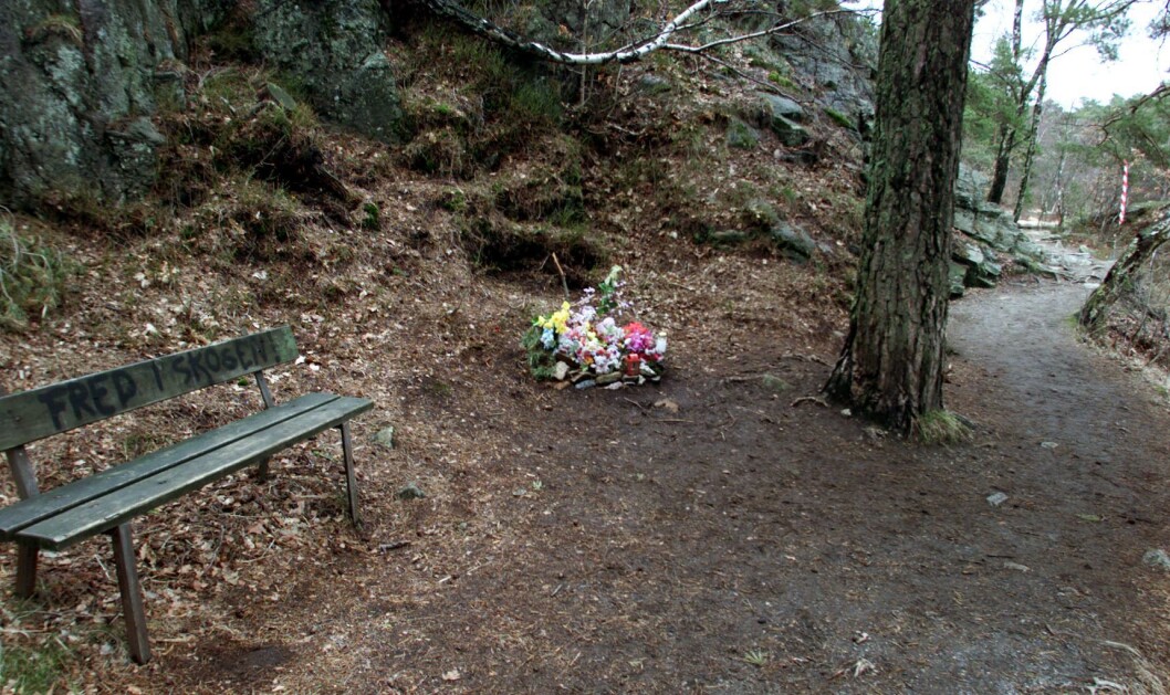 ARKIVFOTO: Veien de to drepte jentene tok etter badet - her fra tiden rundt rettssaken tilbake i 2001. Foto: Lise Åserud / SCANPIX ARKIVFOTO: Veien de to drepte jentene tok etter badet - her fra tiden rundt rettssaken tilbake i 2001. Foto: Lise Åserud / SCANPIX
