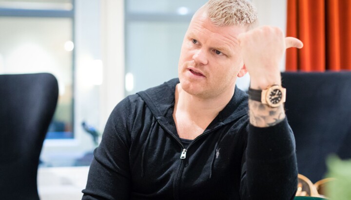 John Arne Riise går hardt ut mot VG-journalist Siri Berge Christensen.