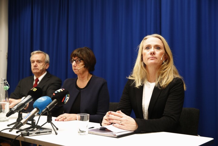 Arbeids og sosialminister Anniken Hauglie (H), Nav-direktør Sigrun Vågeng og riksadvokat Tor-Aksel Busch holdt 28. oktober 2019 pressekonferanse om at retten til å ta med seg trygd til andre EØS-land har vært praktisert feil.