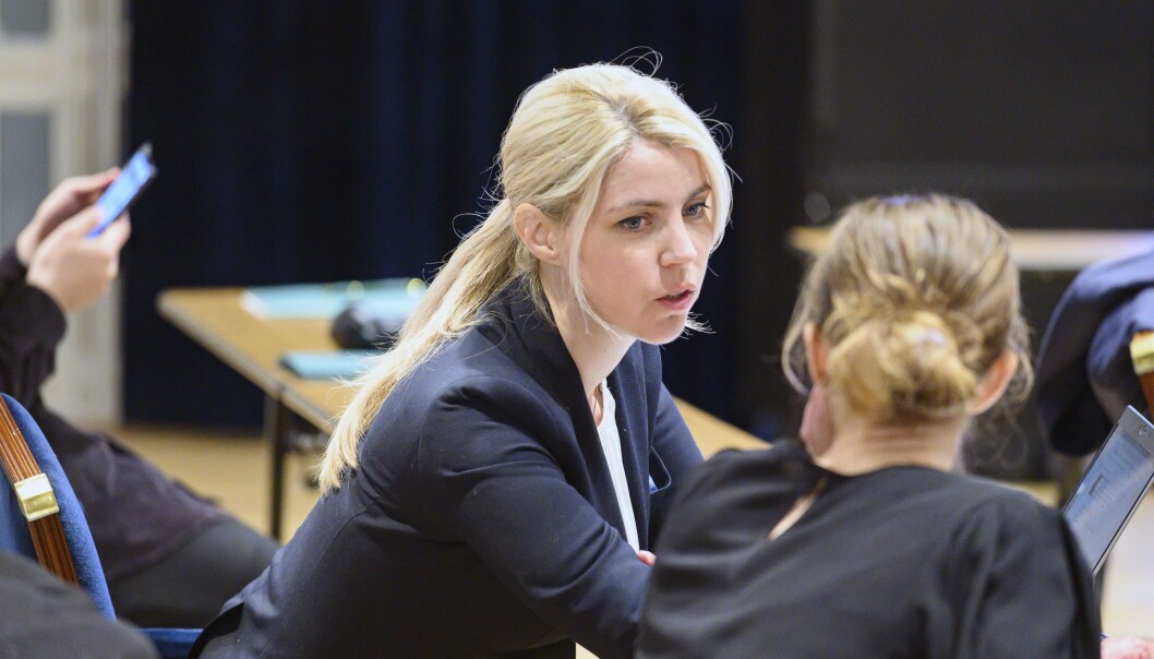 Dagbladets ansvarlige redaktør Alexandra Beverfjord i retten. Dagbladets ansvarlige redaktør Alexandra Beverfjord i retten.
