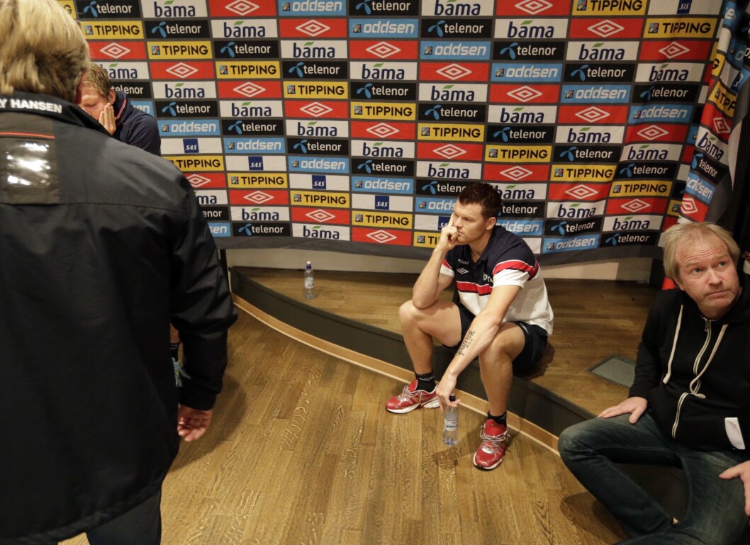 VG-journalist Knut Espen Svegaarden er en av Norges mest erfarne sportsjournalister. Han er kritisk til at Alexander Sørloth ikke fikk uttale seg i pressemeldingen, dersom spissens påstander stemmer. Arkivfoto. VG-journalist Knut Espen Svegaarden er en av Norges mest erfarne sportsjournalister. Han er kritisk til at Alexander Sørloth ikke fikk uttale seg i pressemeldingen, dersom spissens påstander stemmer. Arkivfoto.
