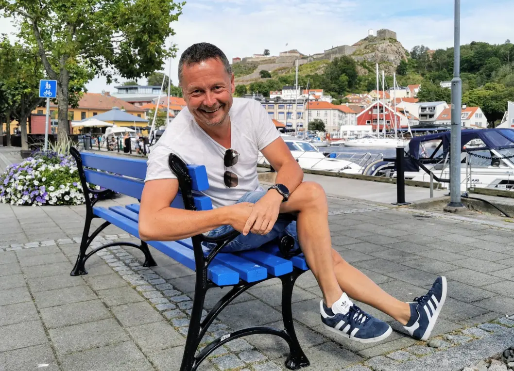 Jan Petter Dahl i Halden med Fredriksten Festning i bakgrunnen. Jan Petter Dahl i Halden med Fredriksten Festning i bakgrunnen.