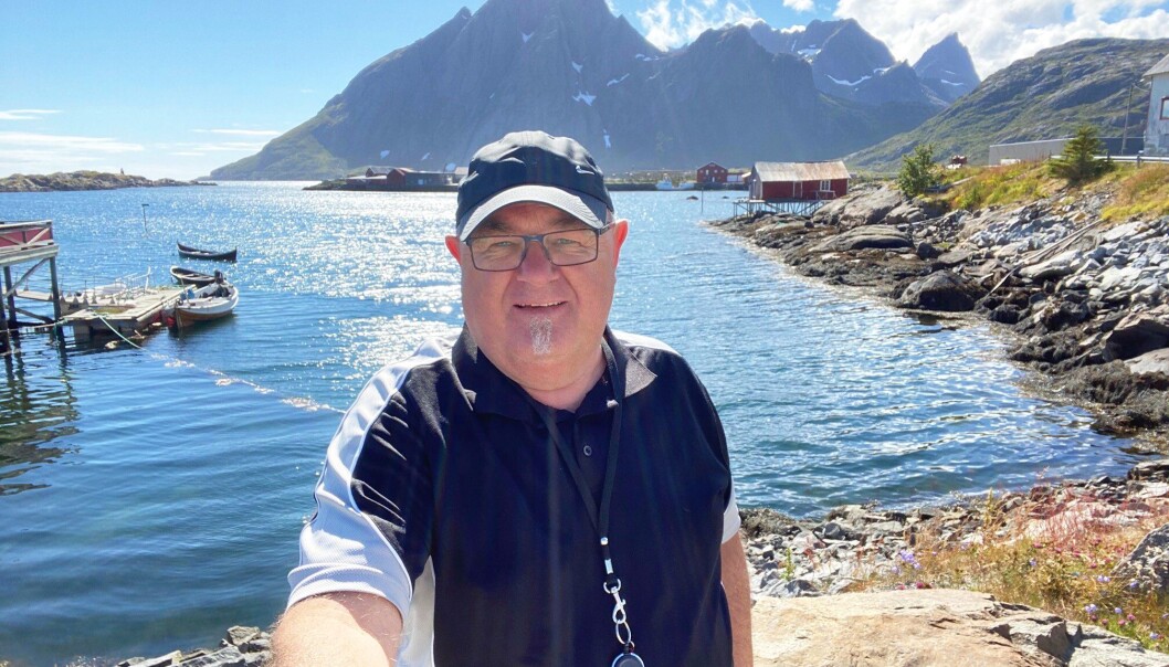 Ansvarlig redaktør Erling Wåge i Fjordenes Tidende på tur i Lofoten. Ansvarlig redaktør Erling Wåge i Fjordenes Tidende på tur i Lofoten.