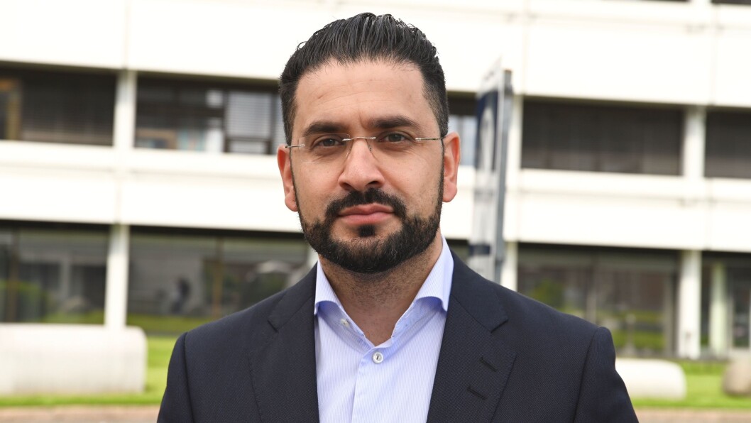 Yama Wolasmal, Dagsrevyen-anker og kommende Beirut-korrespondent for NRK. Yama Wolasmal, Dagsrevyen-anker og kommende Beirut-korrespondent for NRK.