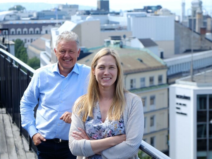 Ansvarlig redaktør Gunnar Stavrum sammen med Pluss-sjef Liv Ingrid Mellemseter i Nettavisen.