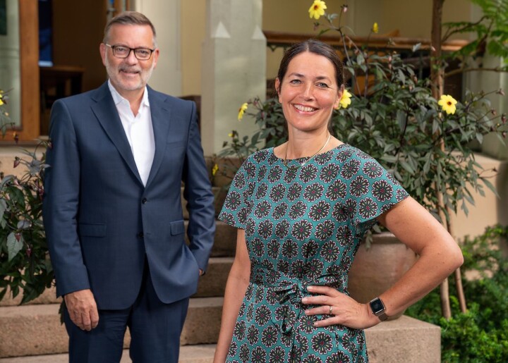 Inger Mette Nilstad er ansatt i Kruse Larsen. Her med daglig leder Jan-Erik Larsen.