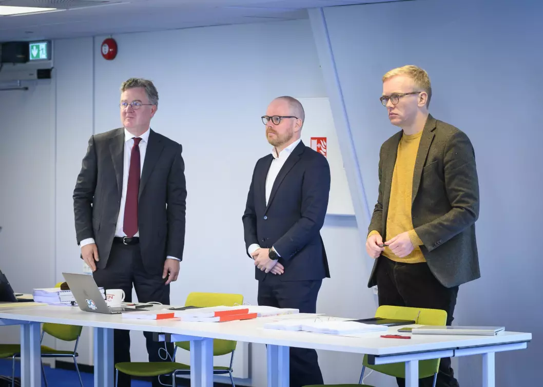 Advokat Halvard Helle representerte VG i retten. Her med de saksøkte,  sjefredaktør Gard Steiro og journalist Markus Tobiassen.