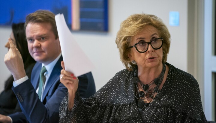Trude Drevland er ikke fornøyd etter at NRKs «Stjernekamp» opplevde problemer med stemmegivningen under forrige ukes sending. Her er hun avbildet i Kringkastingsrådet sammen med Ove Vanebo.