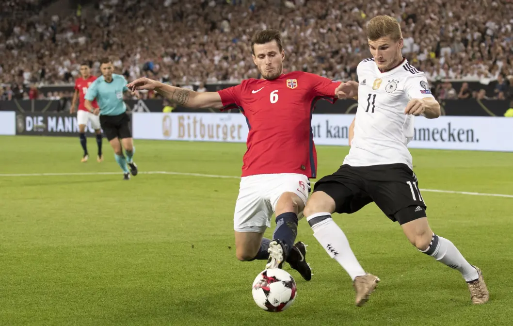 Den tyske landslagsspilleren og Chelsea-spissen Timo Werner har ikke levert mange poeng for Kristoffer Furbergs fantasy-lag denne sesongen. Likevel topper han Medier24-ligaen. Den tyske landslagsspilleren og Chelsea-spissen Timo Werner har ikke levert mange poeng for Kristoffer Furbergs fantasy-lag denne sesongen. Likevel topper han Medier24-ligaen.