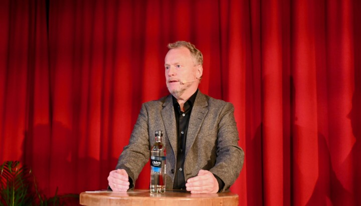 Avtroppende byrådsleder Raymond Johansen angrer på Facebook-innlegget om Solberg/Finnes-saken. Her er han avbildet da han deltok i Medienettverkets panelsamtale om kriseledelse.