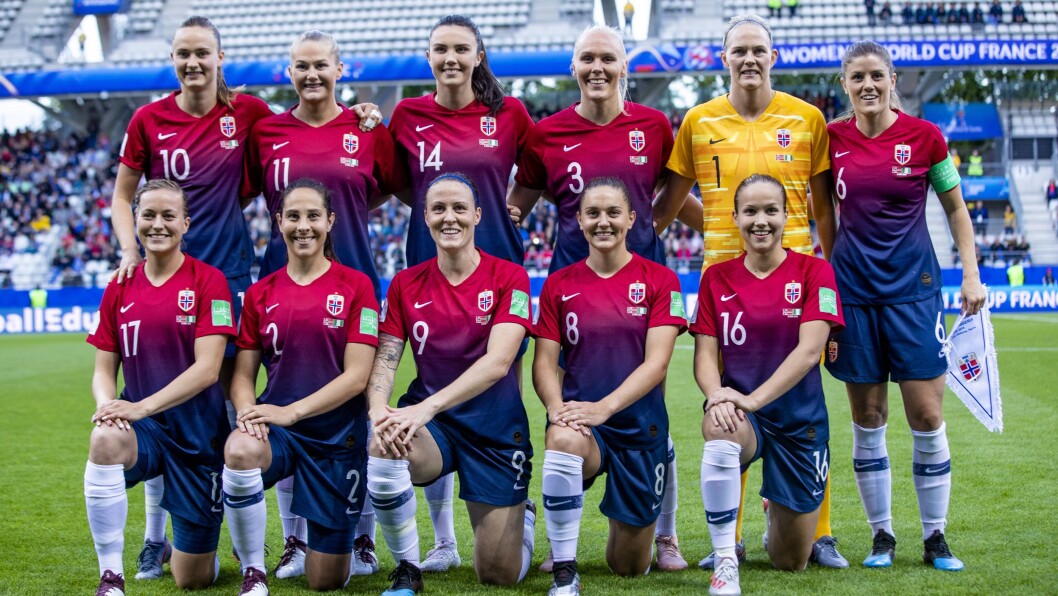 Det norske kvinnelandslaget i fotball vekket stor interesse da de kom helt til kvartfinalen av fjorårets verdensmesterskap. Nå har NENT Group sikret seg rettighetene til det neste mesterskapet som spilles om tre år, Det norske kvinnelandslaget i fotball vekket stor interesse da de kom helt til kvartfinalen av fjorårets verdensmesterskap. Nå har NENT Group sikret seg rettighetene til det neste mesterskapet som spilles om tre år,