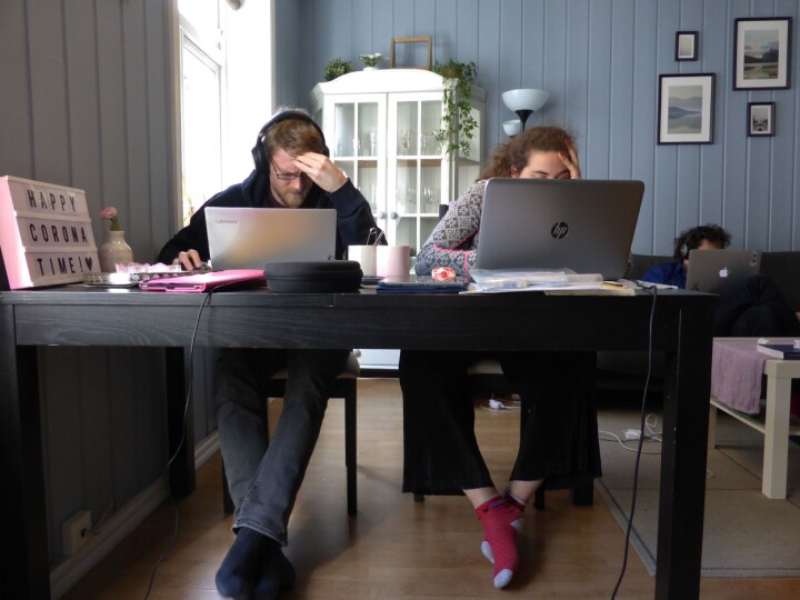 Mange journalistikk-studenter har måtte ta redaksjonspraksisen på hjemmekontoret. Foto: Berit Keilen / NTB