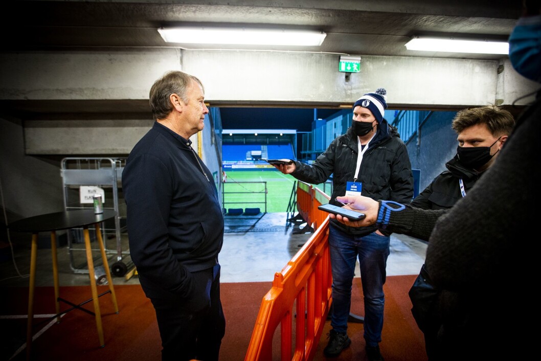 Rosenborgs trener Åge Hareide etter eliteseriekampen i fotball mellom Sandefjord og Rosenborg på Sandefjord arena. Rosenborgs trener Åge Hareide etter eliteseriekampen i fotball mellom Sandefjord og Rosenborg på Sandefjord arena.