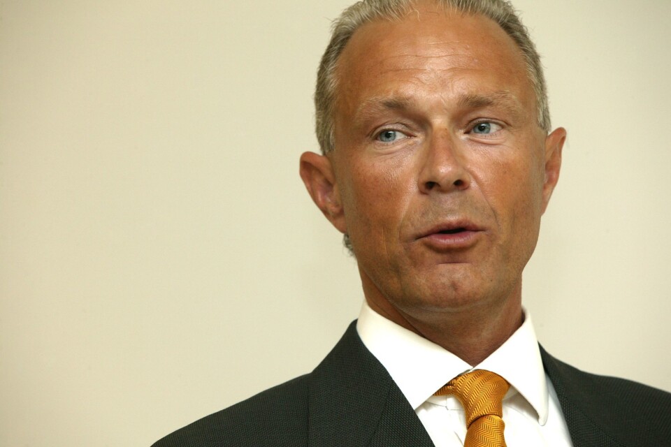 Arne A. Jensen er død. Arne A. Jensen er død.