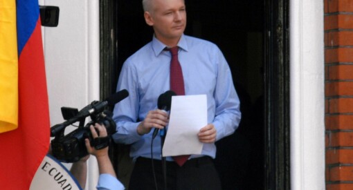 Skal avgjøre om Julian Assange kan løslates