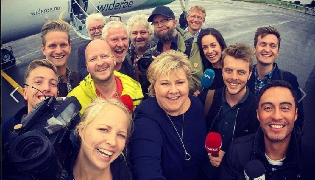 Mímir Kristjansson mener regjeringen slipper billigere unna i pressen enn det opposisjonen gjør. Mímir Kristjansson mener regjeringen slipper billigere unna i pressen enn det opposisjonen gjør.
