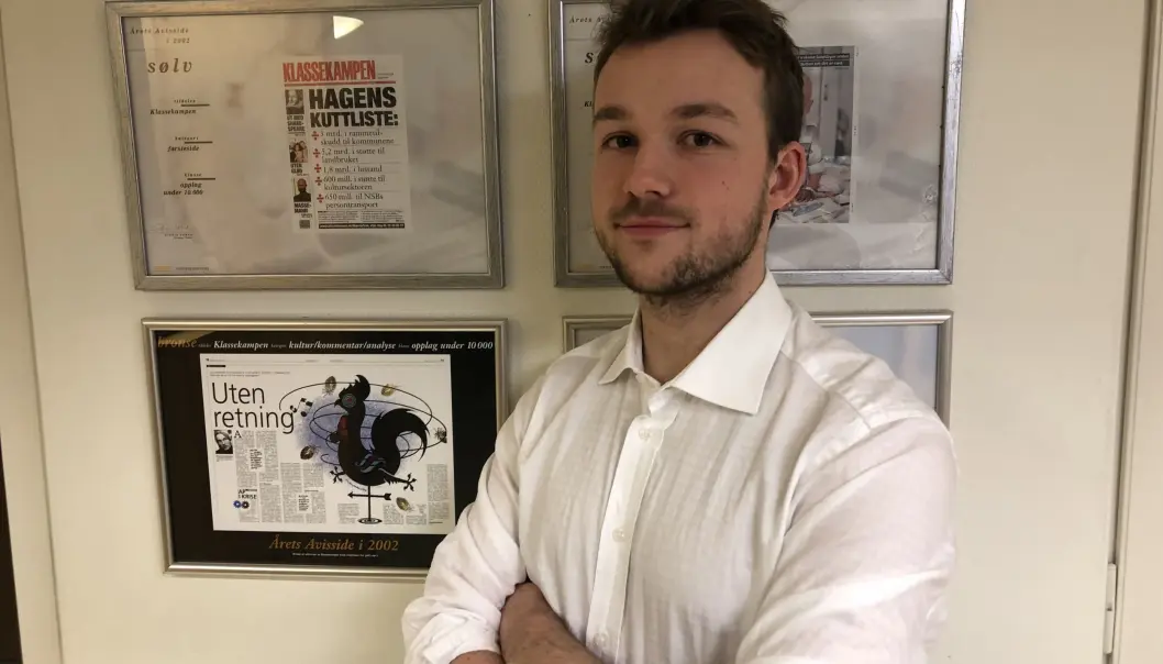 Andreas Haakonsen går fra jobben som politisk journalist i VG til rollen som aspirant i Utenriksdepartementet. Andreas Haakonsen går fra jobben som politisk journalist i VG til rollen som aspirant i Utenriksdepartementet.