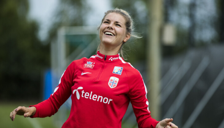 Andrine Hegerberg blir fotballekspert hos Viasat. Her fra et opphold med landslaget i 2017.