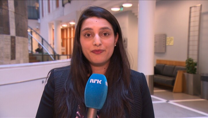 Iram Ansari leder NRK FleRe, som er kanalens rekrutteringstiltak for å skaffe flere journalister med flerkulturell kompetanse.