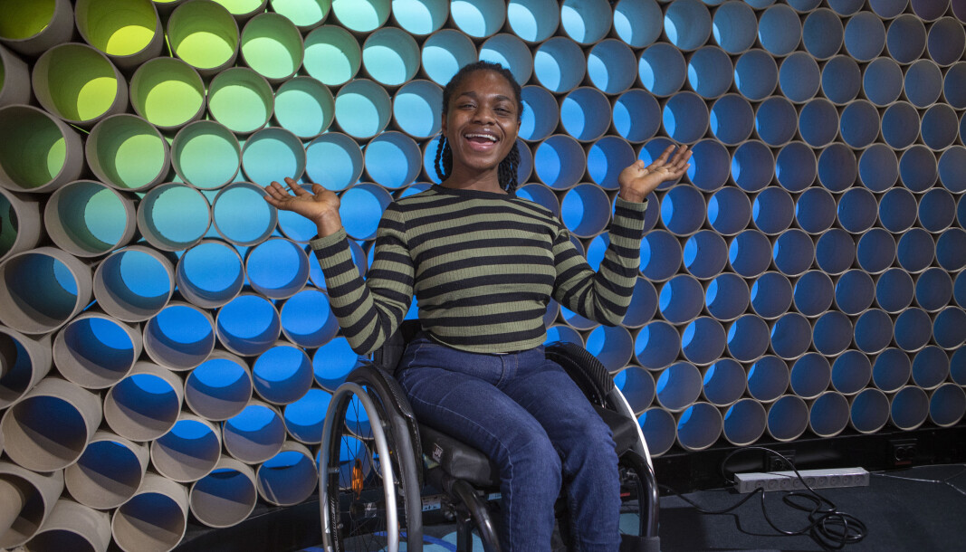 Salamatu Kamara (25) blir programleder og profil i Supernytt og NRK Super. Hun har allerede jobbet for Supernytt på Marienlyst i flere måneder. Salamatu Kamara (25) blir programleder og profil i Supernytt og NRK Super. Hun har allerede jobbet for Supernytt på Marienlyst i flere måneder.