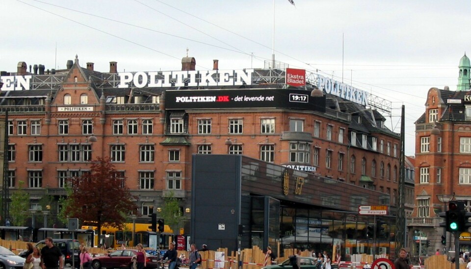 Logoene til avisene Politiken og Ekstra Bladet i København.