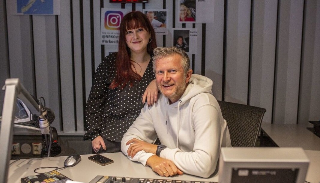 Radioveteranen HC Andersen (48) og Andrea Lindquist (25) snakket om koronaskam på luften. Radioveteranen HC Andersen (48) og Andrea Lindquist (25) snakket om koronaskam på luften.