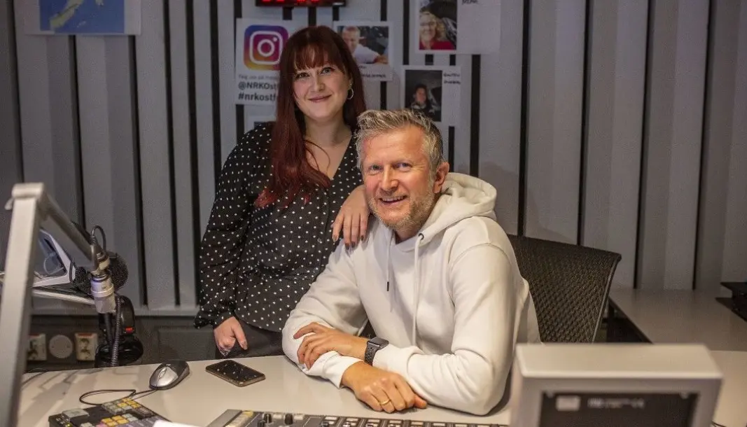 Radioveteranen HC Andersen (48) og Andrea Lindquist (25) snakket om koronaskam på luften. Radioveteranen HC Andersen (48) og Andrea Lindquist (25) snakket om koronaskam på luften.