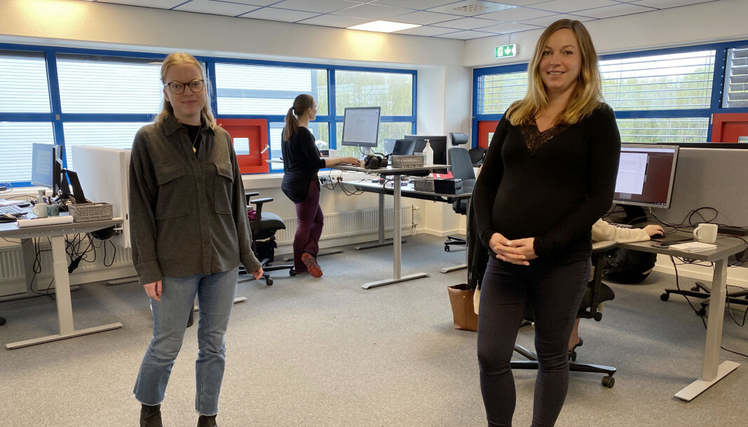 Ingunn Borud (t.v) og Lisa Marie Schaft blir fast ansatt i Vestby Avis. Ingunn Borud (t.v) og Lisa Marie Schaft blir fast ansatt i Vestby Avis.