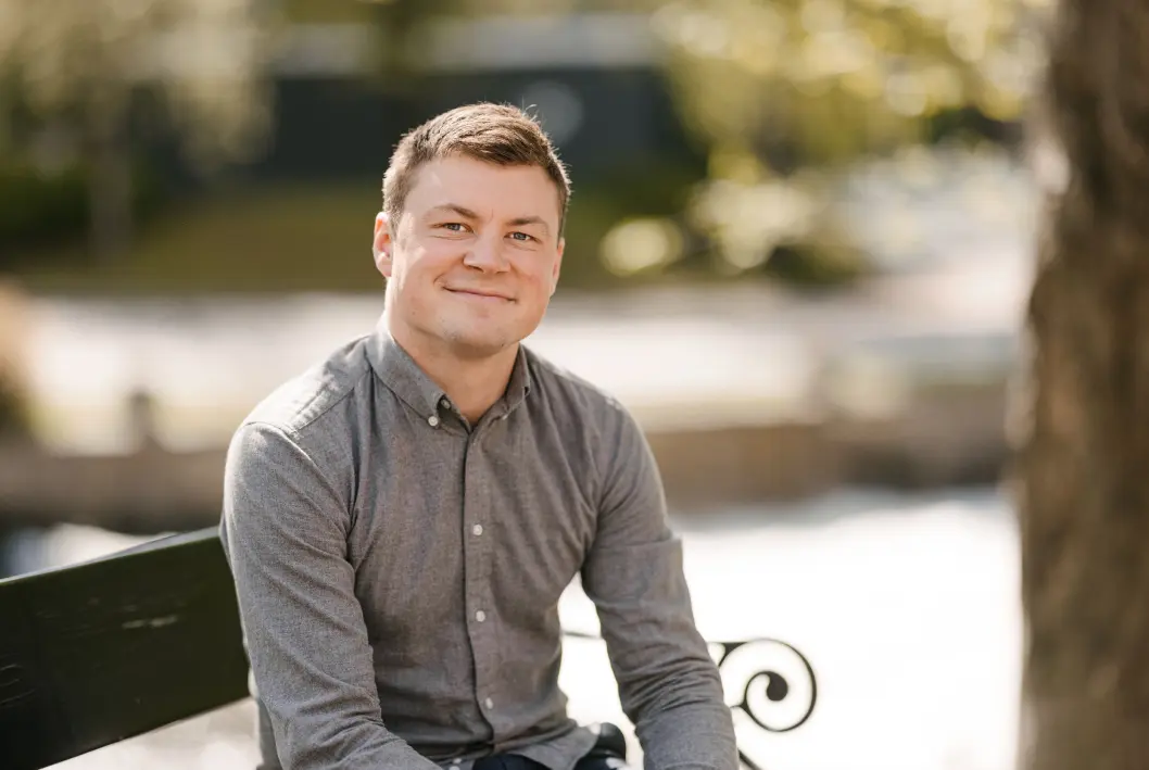 Konserndirektør Jostein Larsen Østring for nyheter og abonnement i Amedia. Konserndirektør Jostein Larsen Østring for nyheter og abonnement i Amedia.