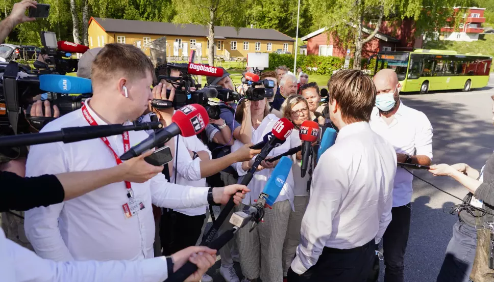 Presseoppmøte utenfor Ila etter at Høyesterett avgjorde at Baneheia-dømte Viggo Kristiansen kunne løslates.