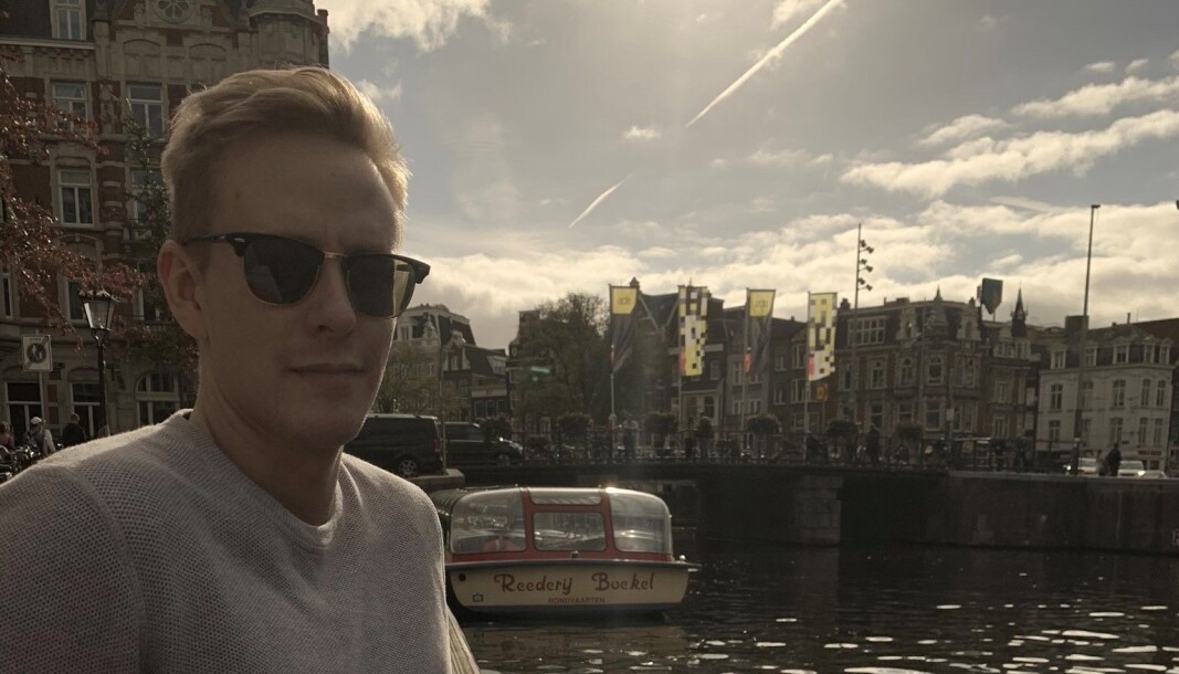 Fredrik Kampevoll blir gravejournalist i NRK. Fredrik Kampevoll blir gravejournalist i NRK.