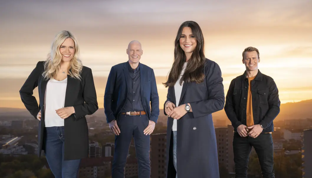 TV 2 og NRK delte på EM-rettighetene. Carina Olset (NRK), Erik Thorstvedt (TV 2), Ingrid Halstensen (TV 2) og Carl-Erik Torp (NRK) var blant profilene som ledet sendingene. TV 2 og NRK delte på EM-rettighetene. Carina Olset (NRK), Erik Thorstvedt (TV 2), Ingrid Halstensen (TV 2) og Carl-Erik Torp (NRK) var blant profilene som ledet sendingene.