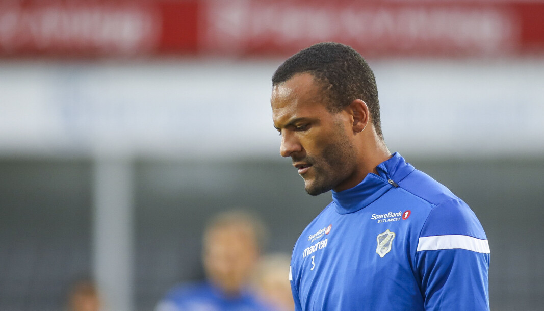 Stabæks Yaw-Ihle Amankwah mener mediene burde håndtert rasismen mot de engelske spillerne etter EM-tapet annerledes. Stabæks Yaw-Ihle Amankwah mener mediene burde håndtert rasismen mot de engelske spillerne etter EM-tapet annerledes.