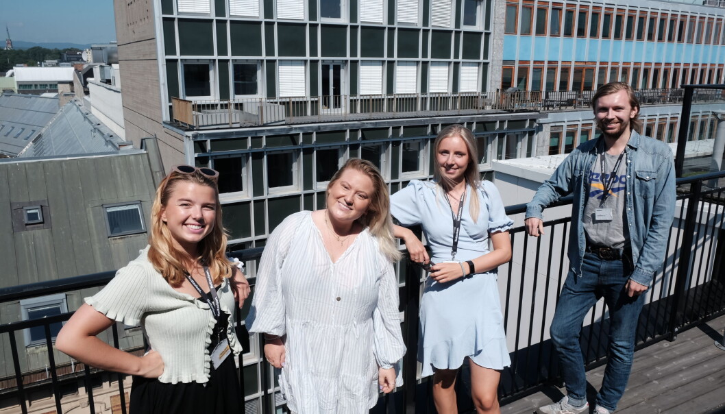 Dette er noen av Nettavisens sommervikarer i år. Fra venstre: Helle Svendsen, Cecilie Franck, Victoria Dreyer og Edvard Ertesvåg Dette er noen av Nettavisens sommervikarer i år. Fra venstre: Helle Svendsen, Cecilie Franck, Victoria Dreyer og Edvard Ertesvåg