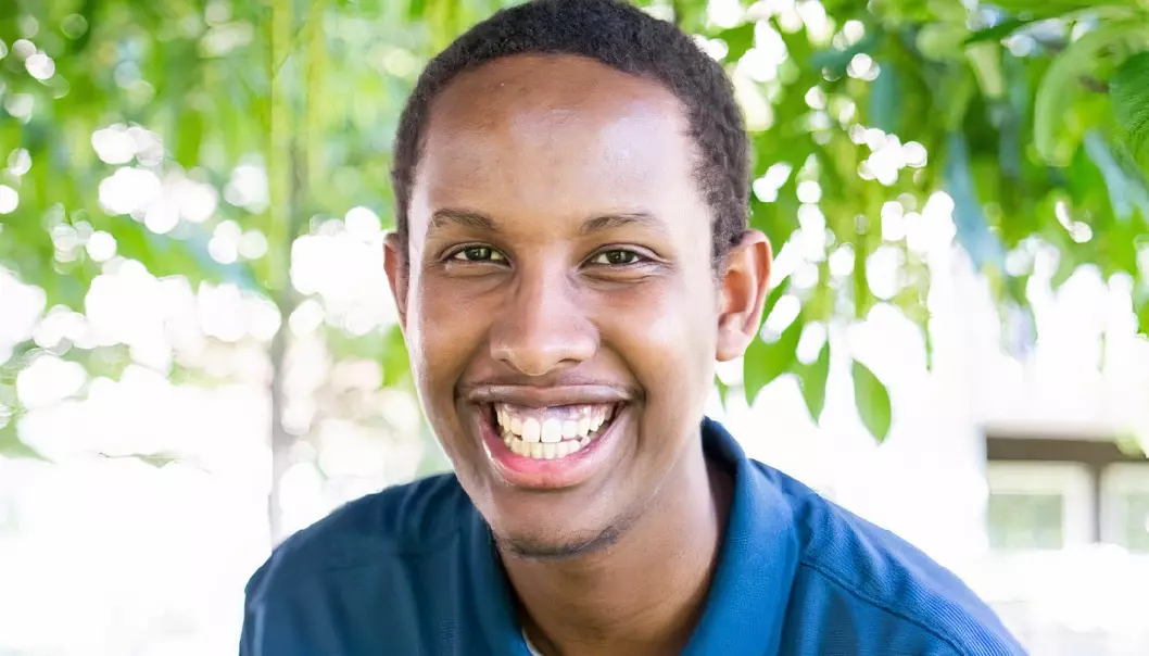 Aftenposten-journalist Abdirahman Hassan er dagens intervjuobjekt i spalten #Sommerpraten.
