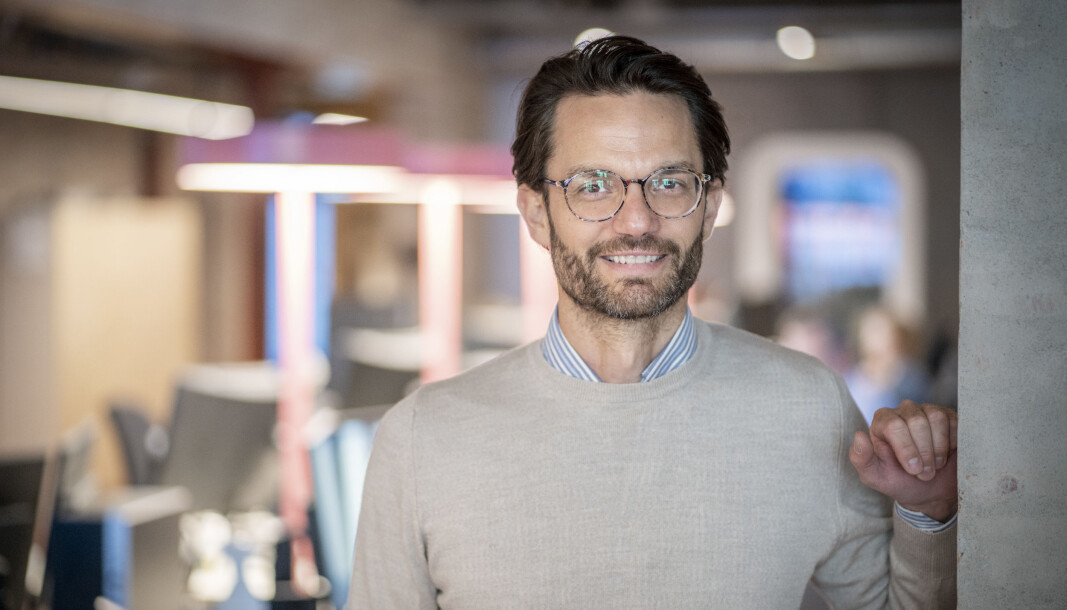 – Nå kan endelig hundre år med visuell historie digitaliseres og tilgjengeliggjøres, forteller Kjetil Hasselgård, nyansatt prosjektleder i NTB. Den enorme fotosamlingen dokumenterer nyhetshendelser, dagligliv, sport, politikk, kulturliv, kongelige og livet i Norge under andre verdenskrig. – Nå kan endelig hundre år med visuell historie digitaliseres og tilgjengeliggjøres, forteller Kjetil Hasselgård, nyansatt prosjektleder i NTB. Den enorme fotosamlingen dokumenterer nyhetshendelser, dagligliv, sport, politikk, kulturliv, kongelige og livet i Norge under andre verdenskrig.