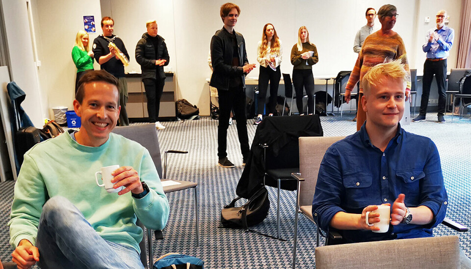 Mentor Petter Strøm fra NRK Nordland sammen med sin student Lars Martin Halvorsen. Etter to nullopptak ved journalistikkutdanningen er nå 34 studenter i gang med studiene på førsteåret.