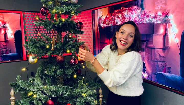 Eirin Skarstein blir P4-programleder, her avbildet da hun ledet programleder for juleradioen for Bauer Media.