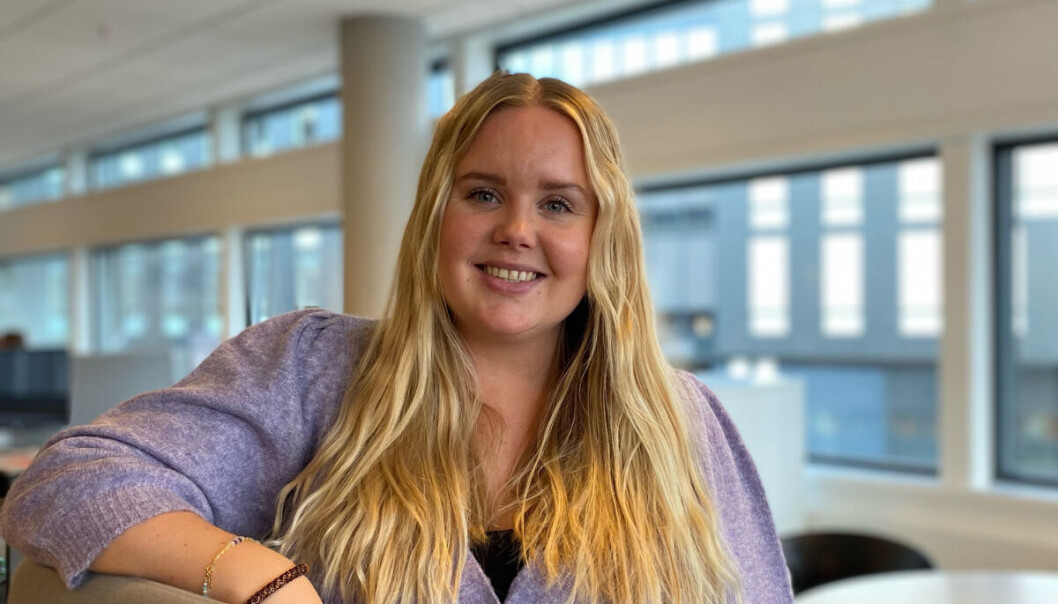 Tonje Hareland (27) er ansatt i fast jobb som vaktsjef hos Sol.no. Tonje Hareland (27) er ansatt i fast jobb som vaktsjef hos Sol.no.