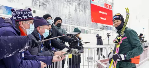NRK får tilbake deler av vinter­sporten. Rettighets­haver Viaplay vil ikke svare på hvorfor