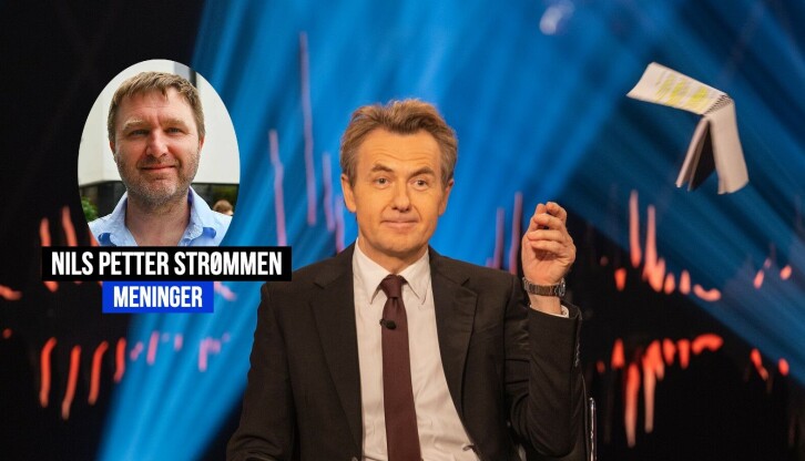 Fredrik Skavlan med et siste kast av notater under siste sending i talkshowet hans.