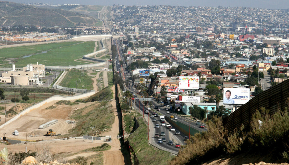 Grensen mellom Tijuana i Mexico (til høyre) og San Diego i USA.