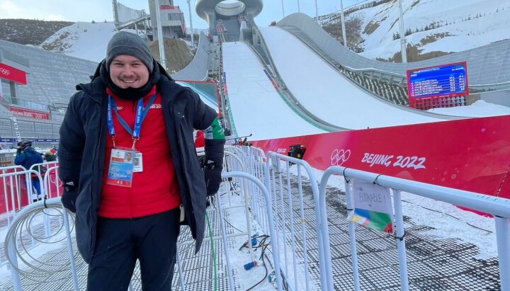 De norske journalistene har ankommet vinter-OL. Slik lever de i Beijing