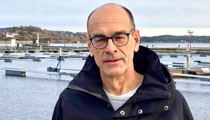 – Jeg hadde flikket utallige ganger på den. Så lot jeg den ligge i tre uker før jeg tok den opp igjen, og så at dette var historien jeg ville fortelle. Så lå jeg våken igjen, forteller Sven Arthur Ljosland.