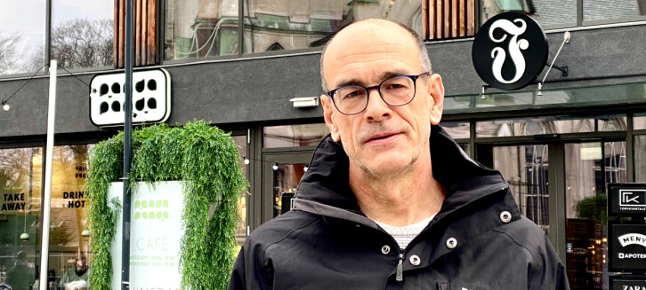 Etter å ha skrevet om fattigdomsopplevelse, tok Sven Arthur Ljosland den helt ut og skrev fra alkoholens skyggeside.