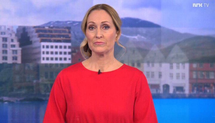 Ida Creed introduserer innslaget om Ukraina på Dagsrevyen-sendingen 24. desember