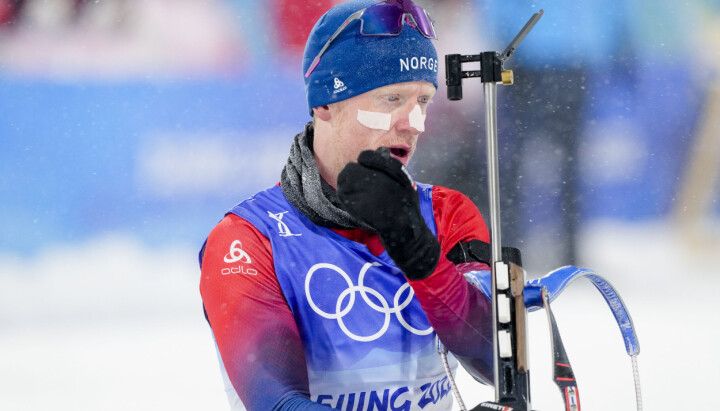 Zhangjiakou, Kina 20220213. Johannes Thingnes Bø under 12,5 km jaktstart menn skiskyting i Zhangjiakou under vinter-OL i Beijing 2022.Foto: Heiko Junge / NTB