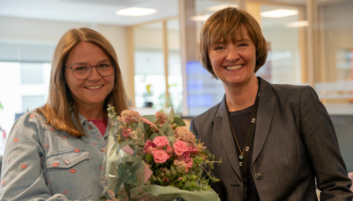 Heidi Hegvik (til venstre) har blant annet vært redaksjonsleder i TV 2 hjelper deg. Her avbildet med programleder Solveig Barstad.